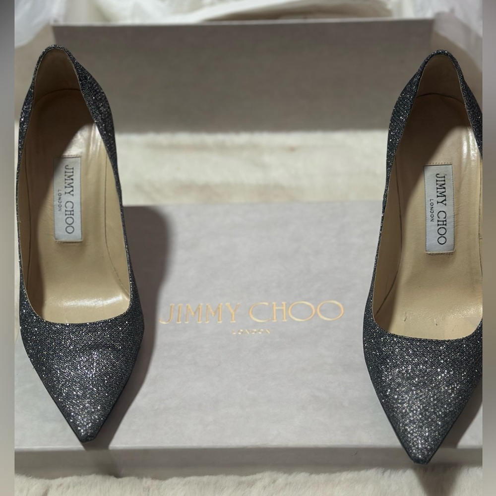 Jimmy shoe pumps